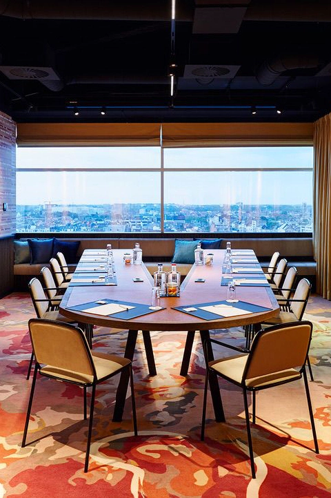 Meeting room met zicht over Antwerpen